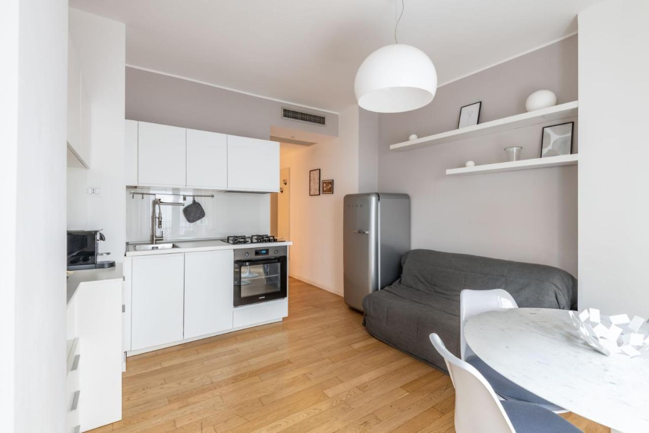 Easylife - Sofisticato Monolocale Con Terrazzino Nel Cuore Di Porta Venezia ميلان المظهر الخارجي الصورة